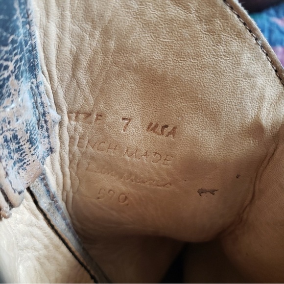 Bed Stu Cobbler - Size 7 - Series Brown Rustic
Embossed Cowboy Boots - Leather - Picture 3 of 6